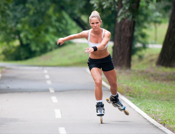 Best Socks for Roller Skating: Thick, Long & Grip-Enhancing Options